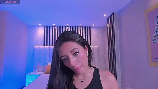 IsabellaMoreau online show from October 13, 7:15 pm