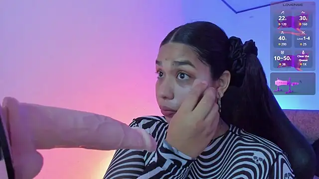 giselle upp online show from November 6, 12:03 am