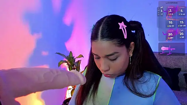 giselle upp online show from November 12, 4:27 am