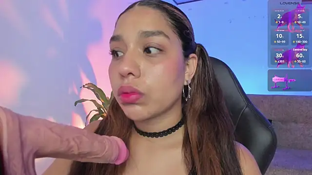 giselle upp online show from March 25, 3:17 am