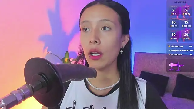 alicemoon   online show from November 16, 10:20 am