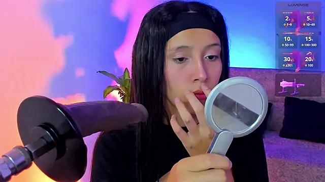 alicemoon   online show from November 12, 10:19 am