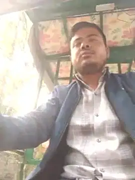 Snapshot of CatchingBouquet chatting on February 1, 9:18 am CatchingBouquet online show from February 1, 9:18 am