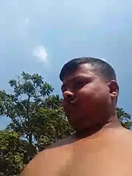 Snapshot of CatchingBouquet chatting on November 22, 5:06 am CatchingBouquet online show from November 22, 5:06 am