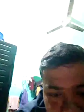 Snapshot of CatchingBouquet chatting on November 26, 1:33 pm CatchingBouquet online show from November 26, 1:33 pm