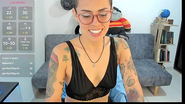 Snapshot of natt_op chatting on October 4, 10:33 pm natt op online show from October 4, 10:33 pm