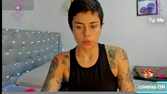 natt op online show from December 4, 11:48 pm