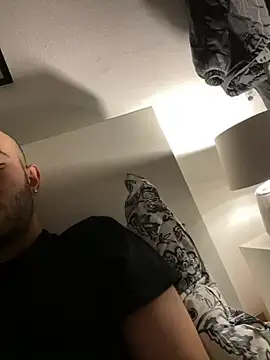 Snapshot of francy242 chatting on November 9, 1:53 am francy242 online show from November 9, 1:53 am