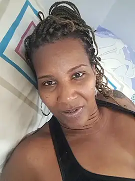 VikysDavis online show from March 6, 5:08 pm