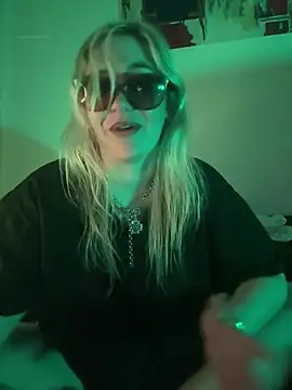 Granlady7 online show from March 7, 9:27 am