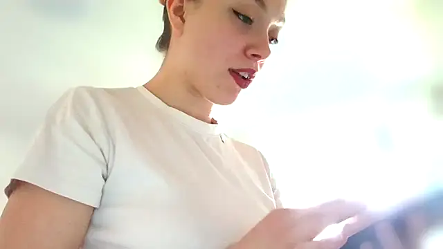 WonderAngela online show from March 4, 2:58 pm