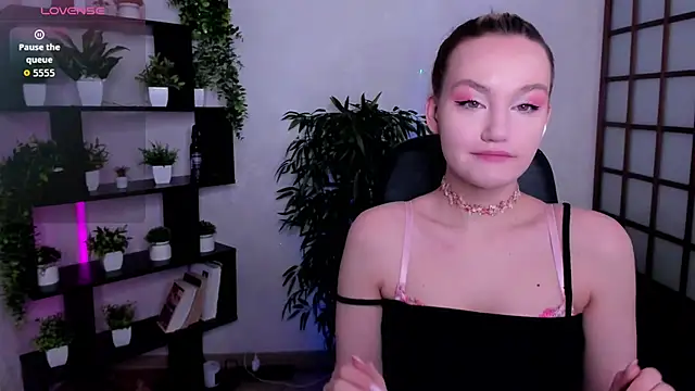 Ida FaneStain online show from February 14, 2:23 am