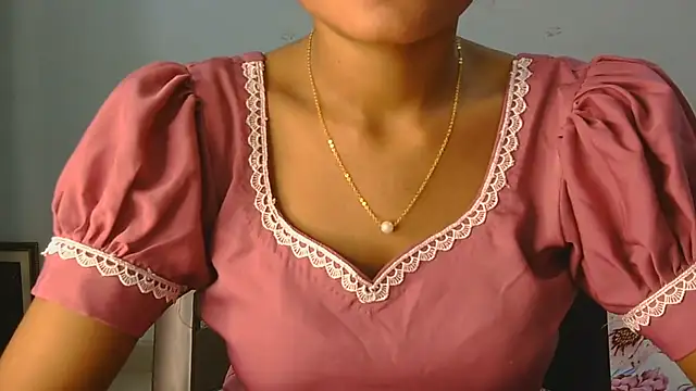 Snapshot of Aarti_misty71 chatting on July 4, 5:03 am Aarti misty71 online show from July 4, 5:03 am
