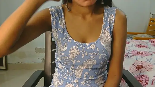 Snapshot of Aarti_misty71 chatting on June 18, 9:14 am Aarti misty71 online show from June 18, 9:14 am
