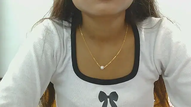 Snapshot of Aarti_misty71 chatting on July 1, 5:41 am Aarti misty71 online show from July 1, 5:41 am