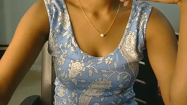 Snapshot of Aarti_misty71 chatting on July 11, 5:52 am Aarti misty71 online show from July 11, 5:52 am