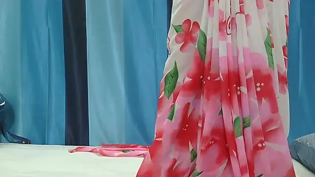 Snapshot of Aarti_misty71 chatting on October 26, 4:46 am Aarti misty71 online show from October 26, 4:46 am