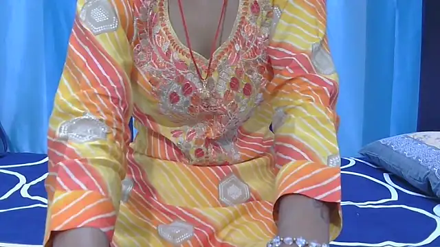 Snapshot of Aarti_misty71 chatting on November 3, 5:23 am Aarti misty71 online show from November 3, 5:23 am