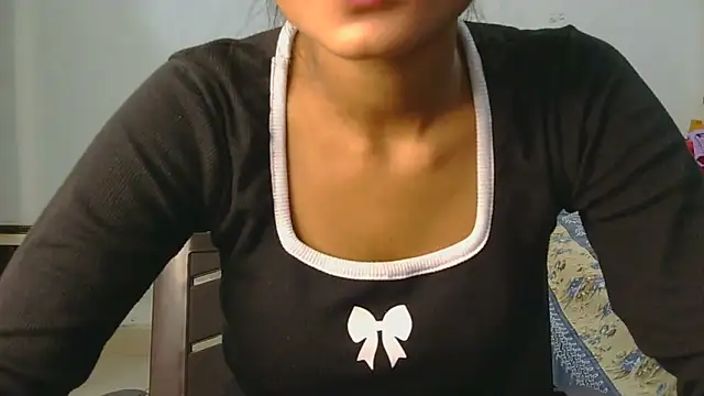 Aarti misty71 online show from April 23, 5:36 am