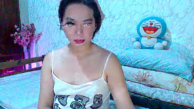 B0rn2Porn online show from July 16, 5:04 am