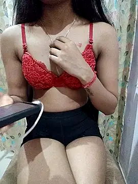 Snapshot of Charming_Glow chatting on October 4, 5:47 pm Charming Glow online show from October 4, 5:47 pm