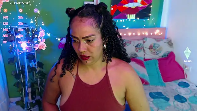 Snapshot of katherinnyazz chatting on October 7, 6:47 am katherinnyazz online show from October 7, 6:47 am