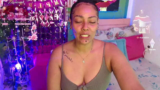 Snapshot of katherinnyazz chatting on November 9, 7:40 pm katherinnyazz online show from November 9, 7:40 pm