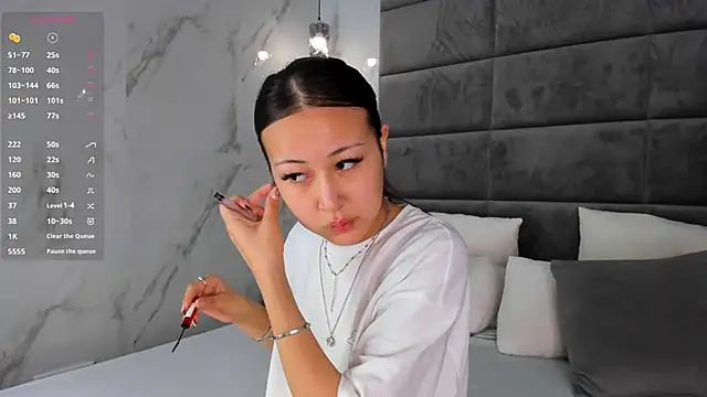 Nelly Kimm online show from September 14, 1:17 am