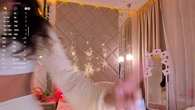 Nelly Kimm online show from March 7, 1:01 am