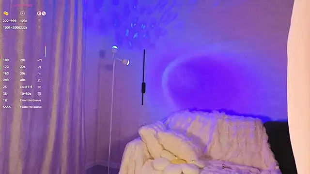 Nelly Kimm online show from April 13, 1:20 am