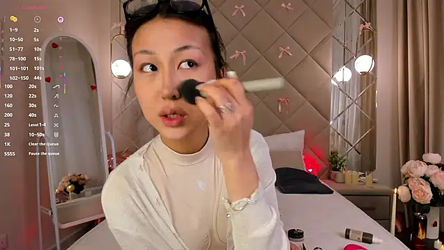 Nelly Kimm online show from March 9, 12:58 am