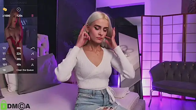 SelenaDaze online show from October 21, 3:17 am