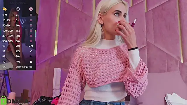 Snapshot of SelenaDaze chatting on November 7, 4:28 am SelenaDaze online show from November 7, 4:28 am