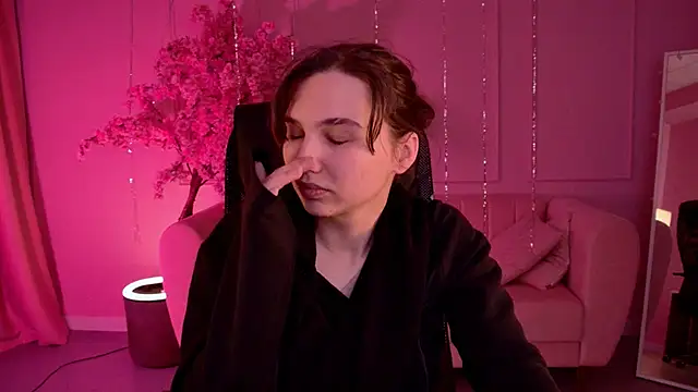 TessaMill online show from March 24, 5:51 am