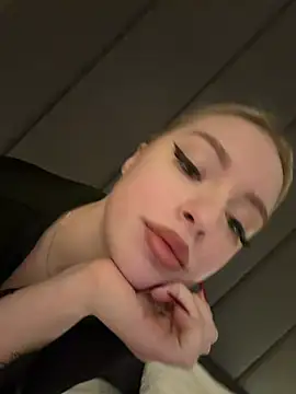 SexyEvaLips online show from May 14, 6:49 pm