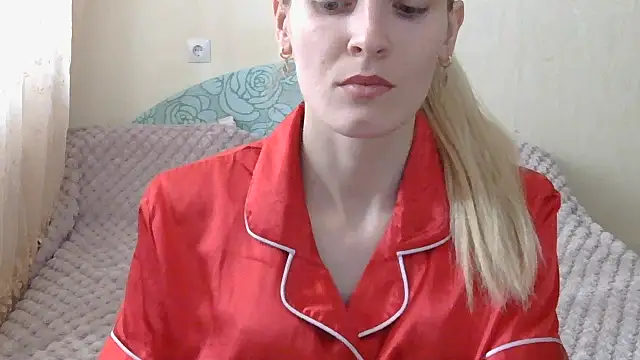 JayeTyler online show from April 10, 6:09 am