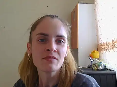 Snapshot of JayeTyler chatting on November 14, 7:56 am JayeTyler online show from November 14, 7:56 am