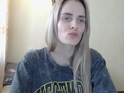 JayeTyler online show from December 22, 9:20 am