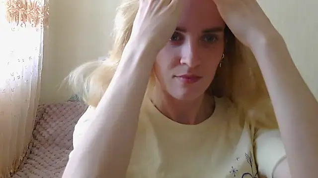 JayeTyler online show from March 23, 7:19 am