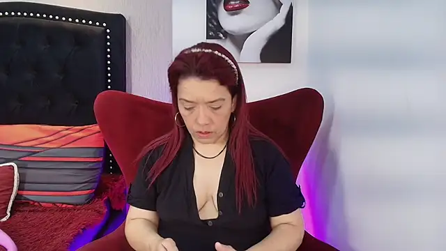 Snapshot of VeronicaBlake chatting on September 22, 8:04 pm VeronicaBlake online show from September 22, 8:04 pm