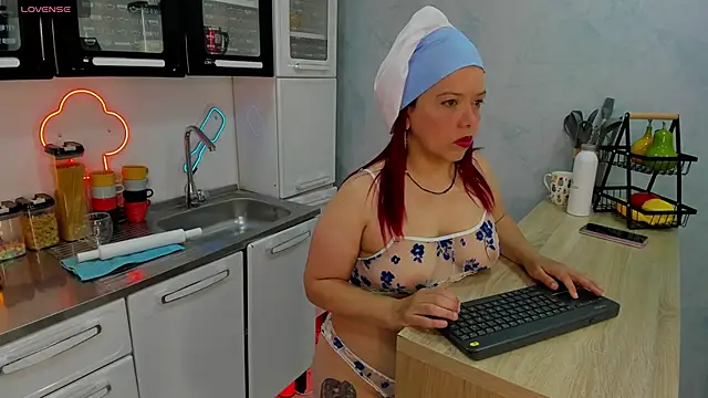 VeronicaBlake online show from March 14, 1:06 pm