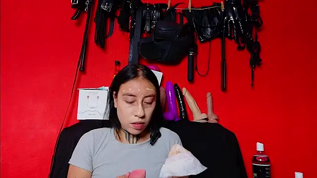 Dunnadan Bms online show from March 21, 8:46 pm