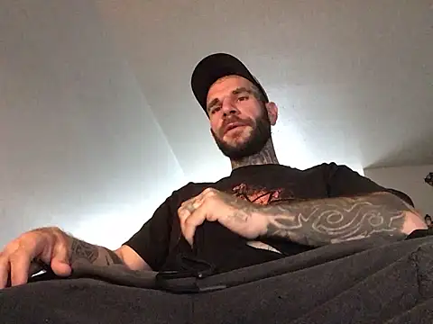 BlueCollarTattoos online show from April 16, 8:53 pm