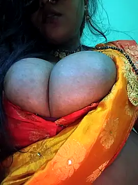 Dassing strip couple online show from November 26, 8:42 pm