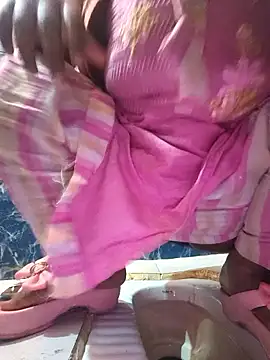 Dassing strip couple online show from January 17, 8:12 pm