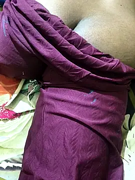 Dassing strip couple online show from March 12, 5:24 am