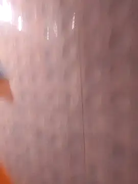 Dassing strip couple online show from April 6, 8:32 pm