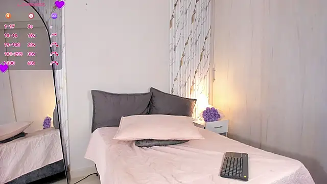 MissVioleet  online show from April 16, 9:39 pm