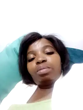 ShySexyBaddiexx online show from November 26, 10:32 pm