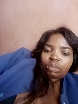 ShySexyBaddiexx online show from December 20, 6:49 am